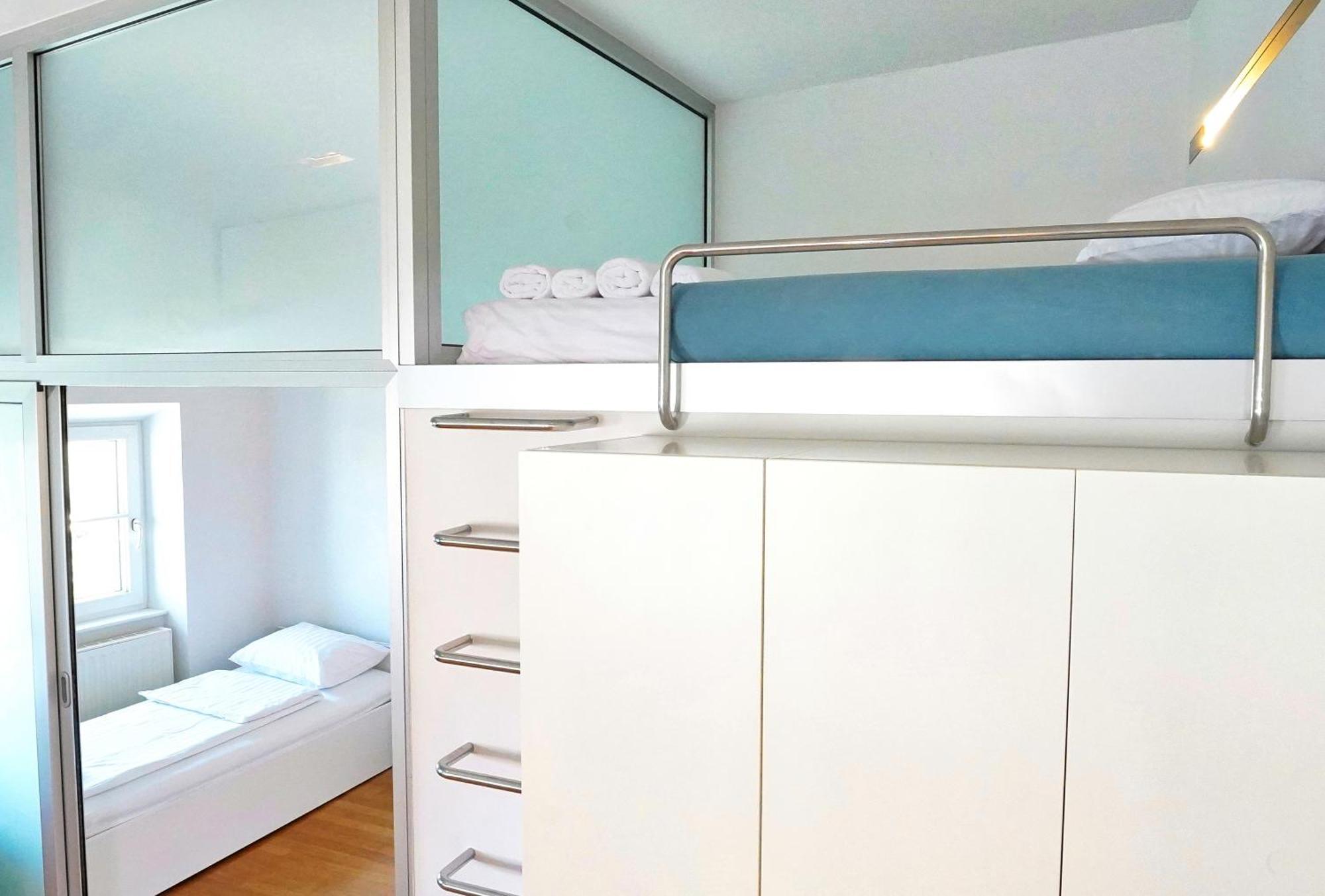 Poet Apartment Ljubljana Exteriör bild